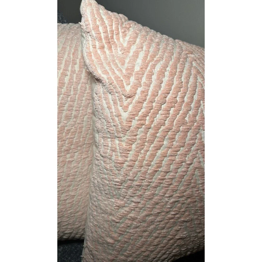 Set of 2 Peach Blush Chenille 20x20 Throw Pillows Textured Decorative EUC